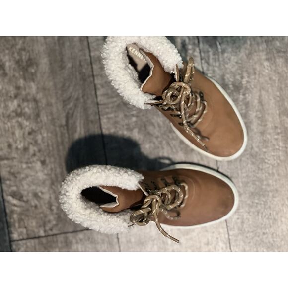 Kenneth Cole Kam Hiker Wedge cozy boots size & Brown - Picture 11 of 12